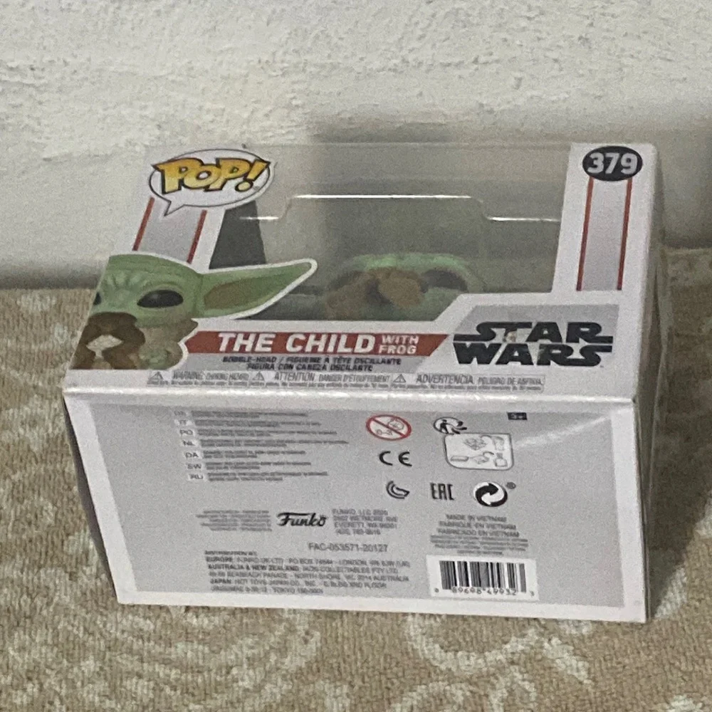 Grogu rug 20x30”+hot wheels Grogu+Pop Funko Grogu the child 379